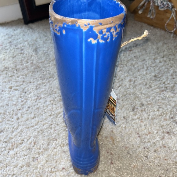 Gardeners Eden Pottery Decor - Picture 11 of 14